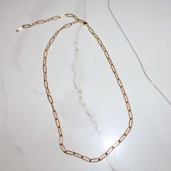 14K Gold Thin Link Chain Necklace - Picture 4 of 4